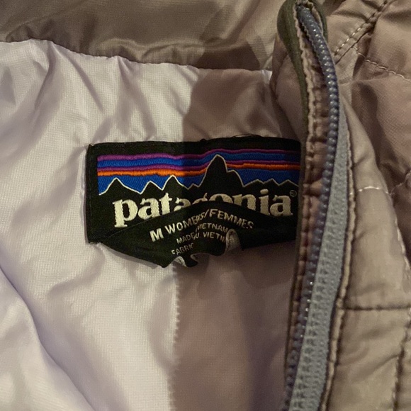 Patagonia womens nano puff - size M - Picture 2 of 5
